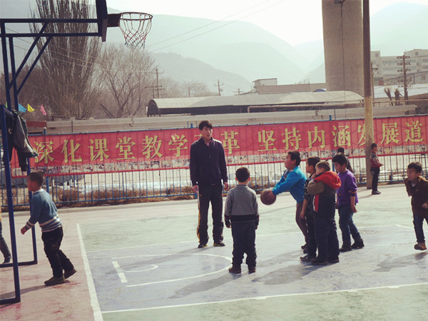 成功小学开学篇之我们的童年