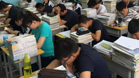 成功应届高三大预习考试正式开考