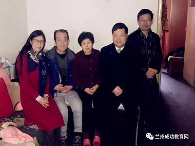 这顿成功宴！大家心里暖暖的......