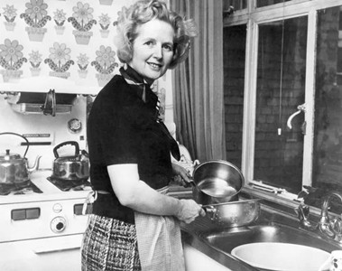 如果时光能够倒流，我希望紧紧握住的是家里的锅碗瓢盆，而不是政权！