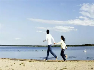 一对夫妻，就像一双鞋子