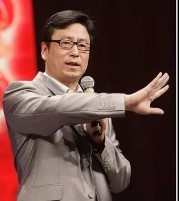 白岩松：孩子，不上学，你还能拿什么和别人拼？简直不要太励志！