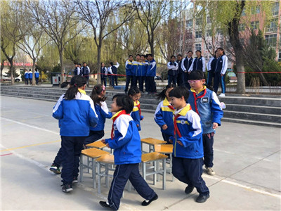 集体活动抢凳子，快乐无限激情浓！