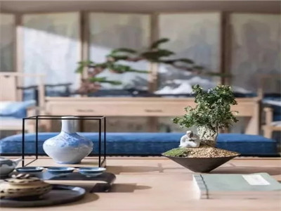 穷不坑朋友，富不忘恩人！