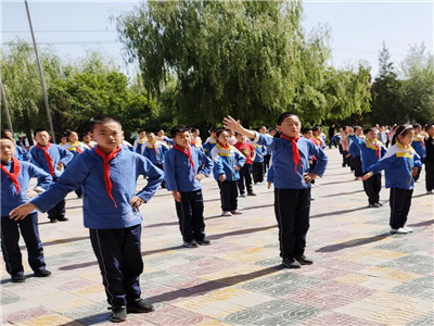 好嗨吆，看了河西成功小学课间操后悔毕业早了！