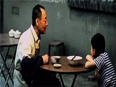 为什么中国式亲情总是在培养白眼狼？根源在这里 ​