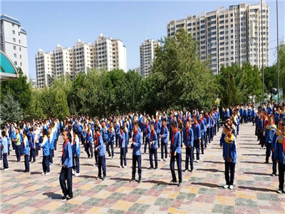 好嗨吆，看了河西成功小学课间操后悔毕业早了！