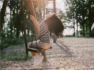 人民日报：教育好自己的孩子，是你最重要的事业