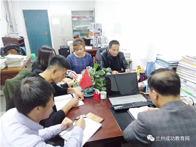 高二年级团会议 | 团队合作，狠抓滚动