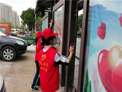 正能量爆棚！河西成功学校政教处、校团委组织开展文明健康迎端午志愿服务活动